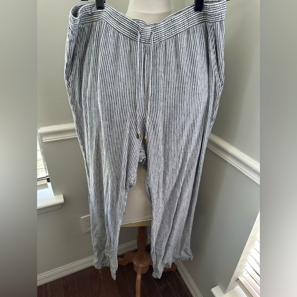 Ellen Tracy Linen Casual Striped Drawstring Trousers - Picture 1 of 4